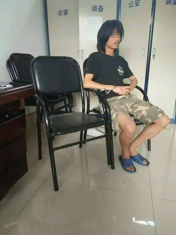 大理人民路“情侣”拍裸照事件，两当事人已被行拘