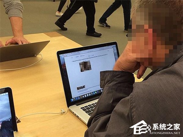 男子在苹果零售店当众看小电影,被网友上传到社交网站