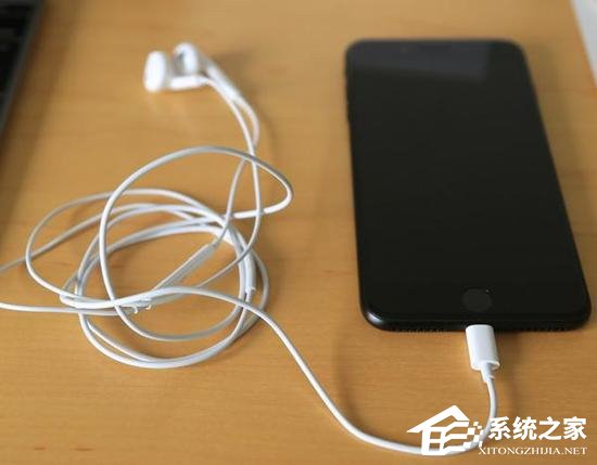 iPhone7无线耳机AirPods上手体验：续航能力强