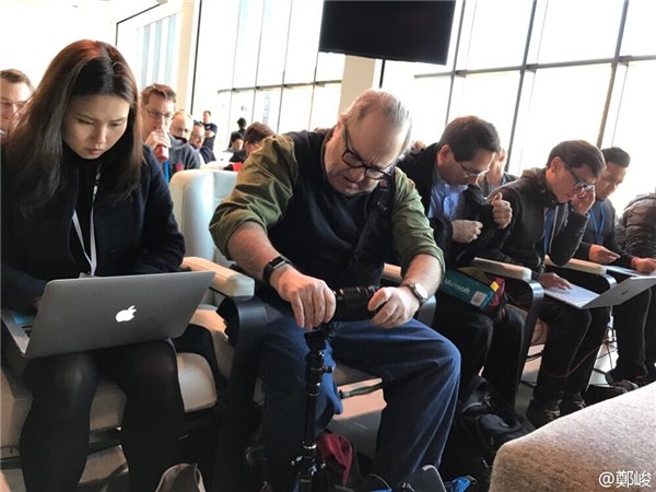见证惊喜：微软Surface Studio一体机发布会图文实时直播
