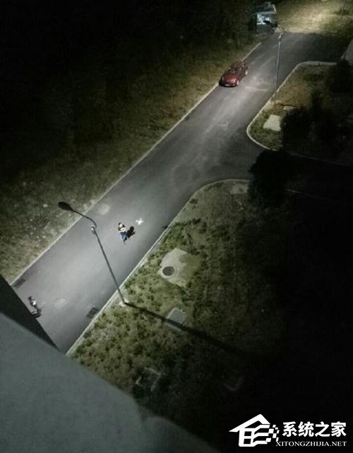 真会玩？男生半夜用无人机偷窥女生宿舍吓惨女学生