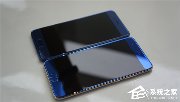 荣耀9魅海蓝VS小米6亮蓝色：真机各角度对比图赏