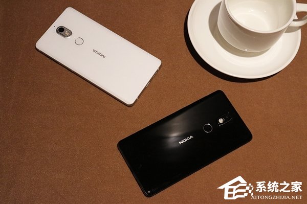 诺基亚nokia7图赏：诺基亚第一款主打设计的手机