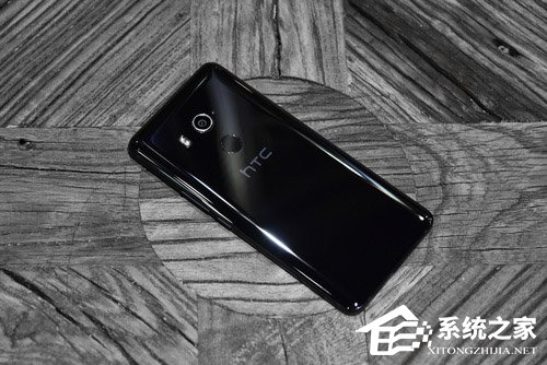 HTC U11 EYEs值得买吗？HTC U11 EYEs全面评测
