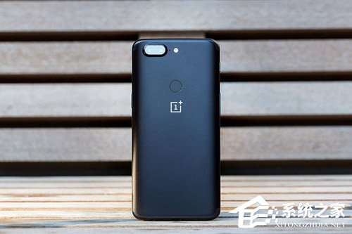买一加5T还是OPPO R11s？OPPO R11s和一加5T区别对比