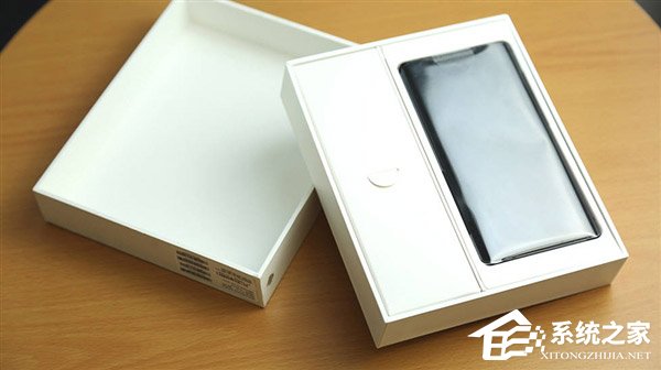 4699元！Nokia 8 Sirocco真机图赏