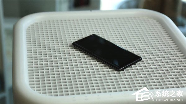 4699元！Nokia 8 Sirocco真机图赏