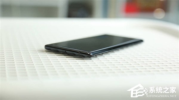 4699元！Nokia 8 Sirocco真机图赏