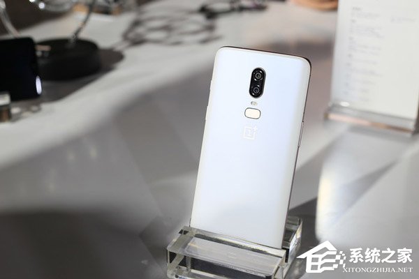 一加6怎么样？OnePlus 6手机真机上手体验评测