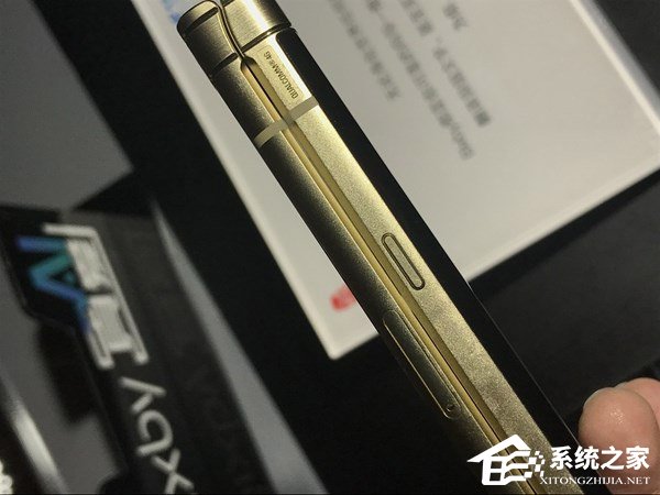 用上后置双摄！三星W2019手机首曝光