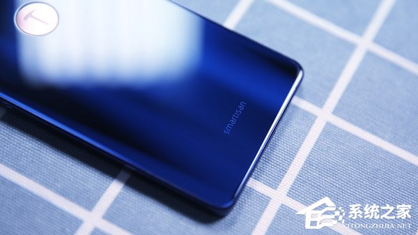 买坚果Pro 2S还是小米8 SE？小米8 SE和坚果Pro 2S对比评测