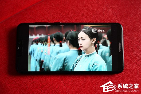 荣耀畅玩8C值得买吗？华为荣耀畅玩8C手机评测