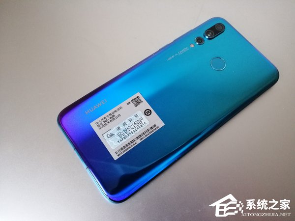 华为nova 4值不值得买？华为nova 4手机外观评测