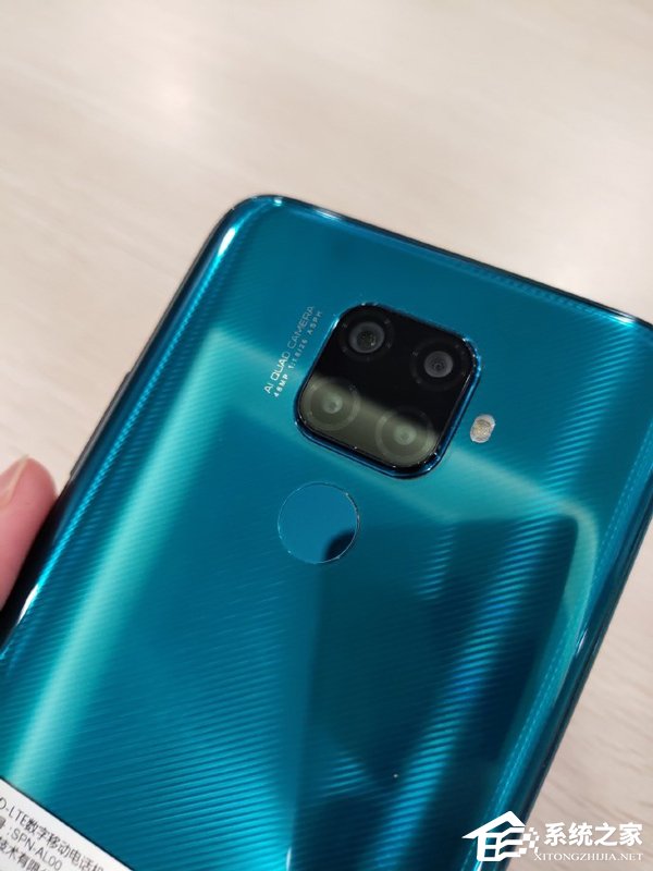 网友放出华为nova 5i Pro真机照