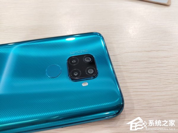 网友放出华为nova 5i Pro真机照