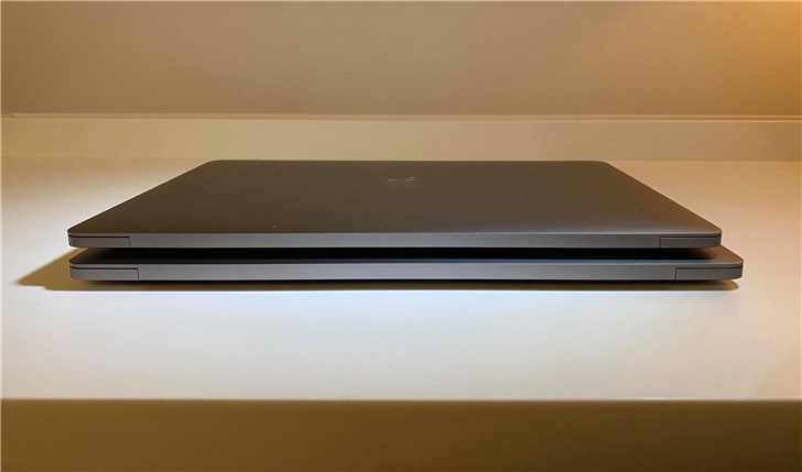外媒放出16英寸/15英寸MacBook Pro对比