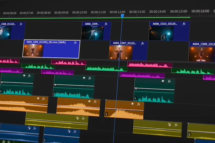 Adobe Premiere Pro 迎来 AI 智能音频