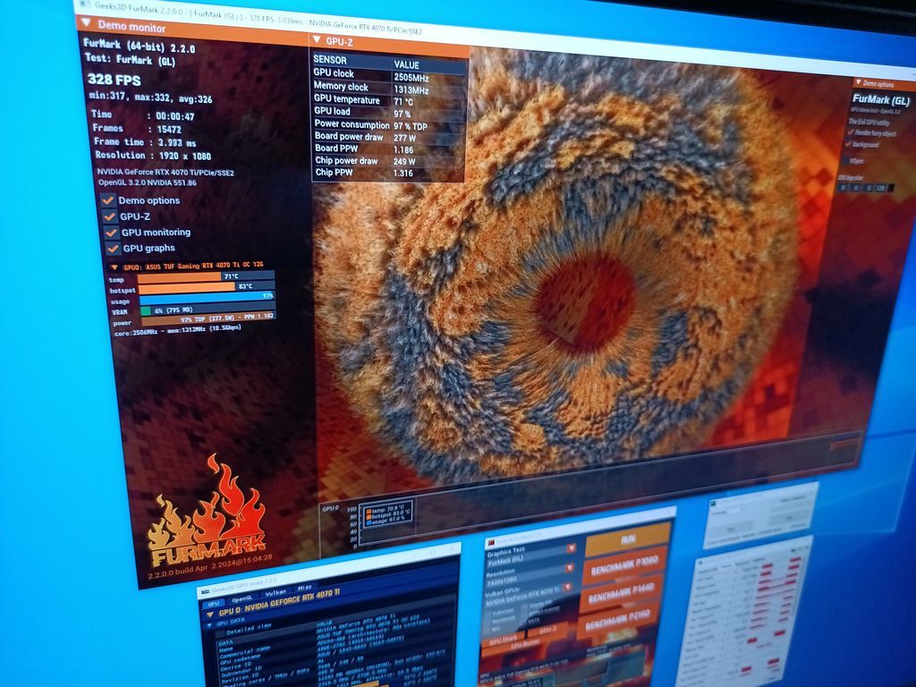 显卡烤机软件 FurMark 2.2.0 发布:支