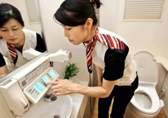 为什么日本能成为世界上最干净的国家?