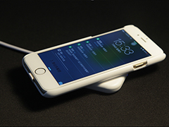 帅呆了！iPhone无线充电手机壳续航增加50%