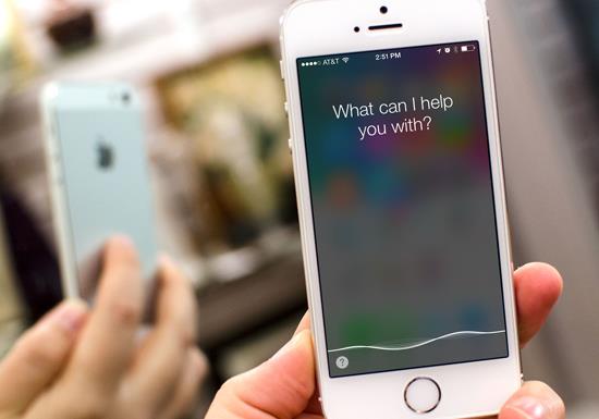 大部分iPhone用户不习惯在公共场合使用Siri