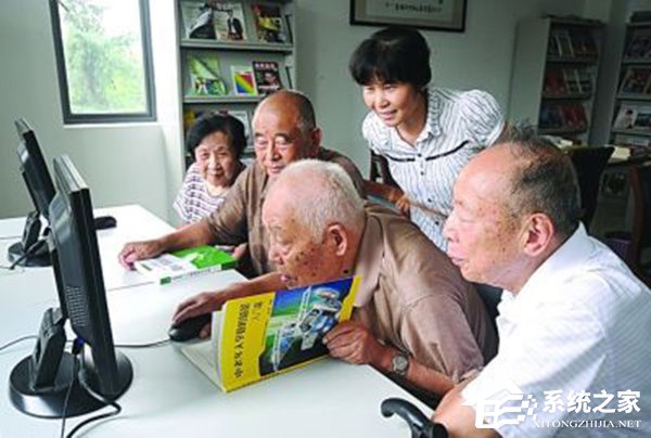 老年人上网遭遇三大“拦路虎”：学不会，没人教，怕被骗