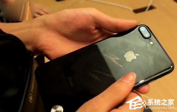 苹果iPhone7耐划性能怎么样?刮一刮你就知道了!
