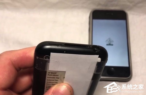 初代iPhone原型机又有新视频：这次看硬件设计
