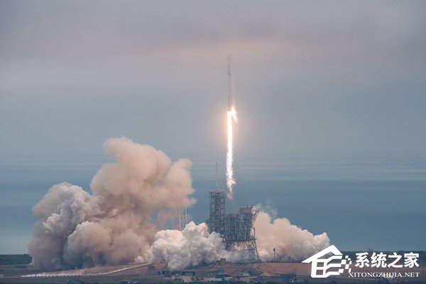 SpaceX新发射台首秀完美落幕：第三次完成火箭陆地回收