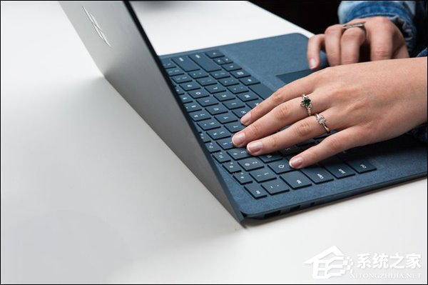 买还是不买？微软Surface Laptop笔记本真机图赏