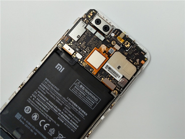 小米5X拆解图赏：1499元的iPhone 7 Plus做工没得挑