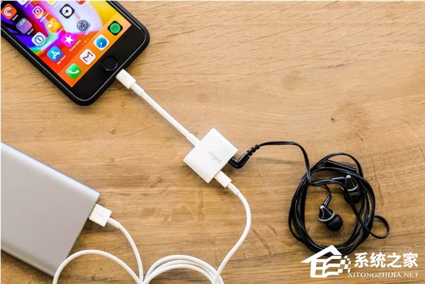 iPhone 7新款转接器发布:同时充电听歌