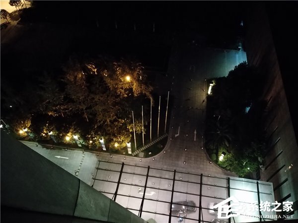 锤子新机坚果Pro 2值得买吗？坚果Pro 2细红线版真机评测