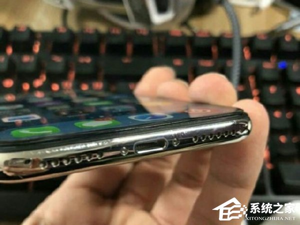 刚半个月就不行了！苹果iPhone X惊曝“掉漆门”