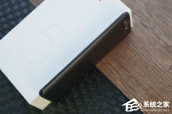 一加5T值不值得买？星辰黑版一加手机5T开箱图赏