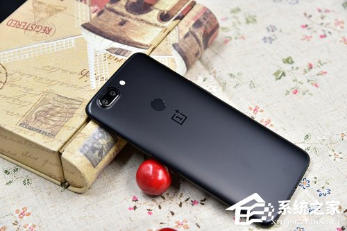 什么手机玩游戏最好？盘点2017年最适合玩游戏的全面屏手机
