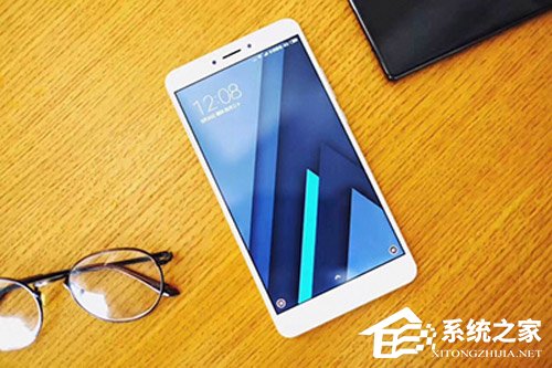 买荣耀畅玩7X还是小米Max2？小米Max2和华为荣耀畅玩7X区别对比