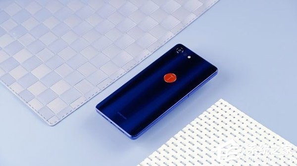坚果Pro 2S好用吗？坚果Pro 2S手机评测