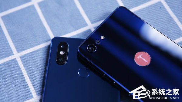 买小米8 SE还是坚果Pro 2S？坚果Pro 2S和小米8 SE区别对比