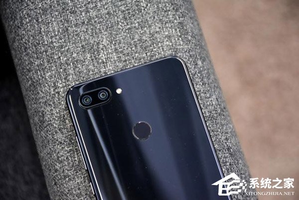小米8青春版值得买吗？小米8青春版手机评测