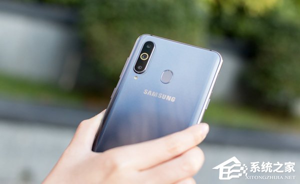 三星A8s值不值得买？Galaxy A8s真机评测