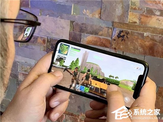 买Galaxy S10e还是iPhone XR？苹果XR和三星S10e对比评测