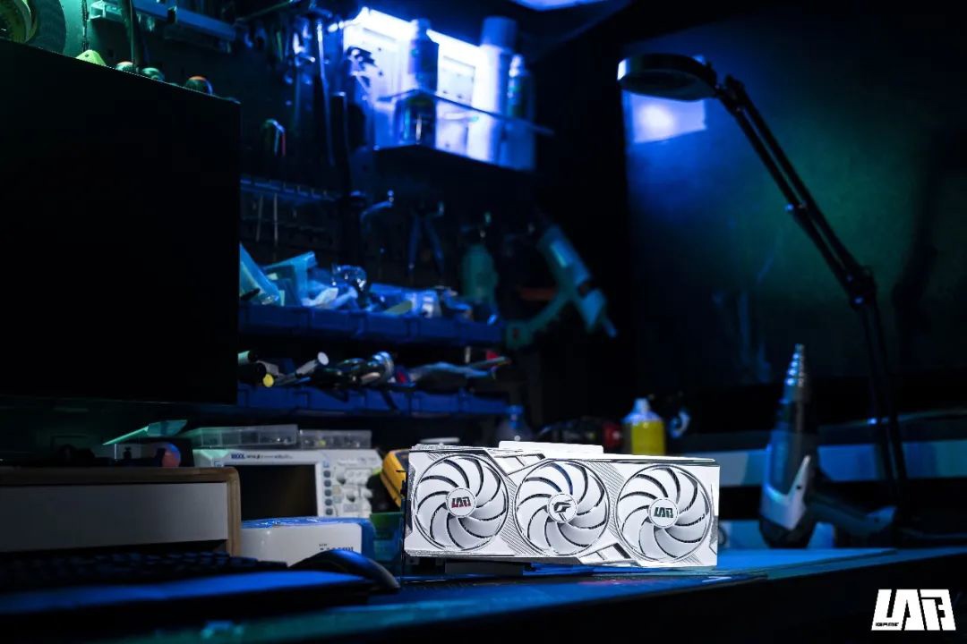 七彩虹 RTX 4090 显卡在 3D 测试中打破