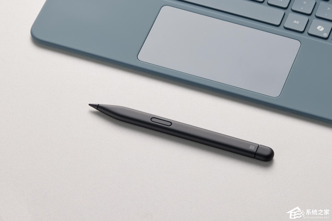 微软 Surface Pro 12 评测:AI 加持的