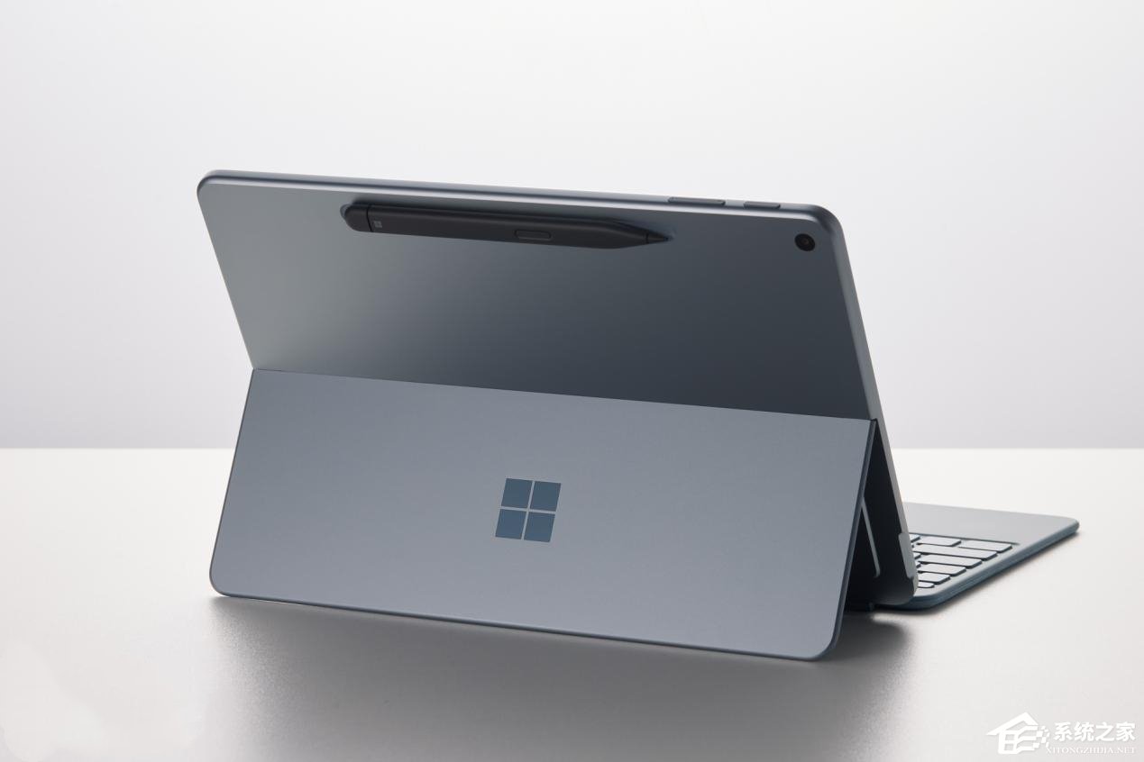 微软 Surface Pro 12 评测:AI 加持的