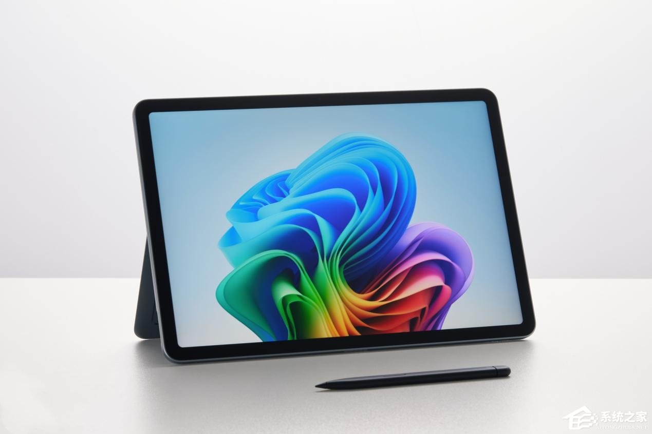 微软 Surface Pro 12 评测:AI 加持的