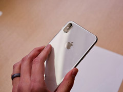 iPhone Xs买美版还是港版？苹果iPhone Xs港版和美版区别对比