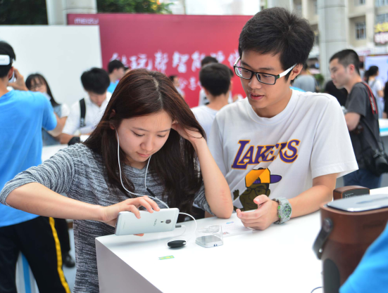 魅族校园行完美收官 受万千90后的青睐