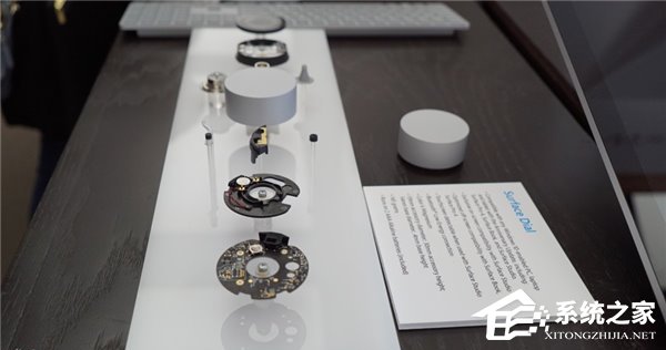 Surface Studio一体机现场体验：铰链设计屏幕可随意推倒