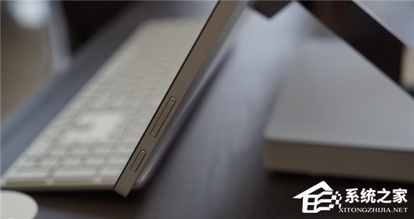 Surface Studio一体机现场体验：铰链设计屏幕可随意推倒